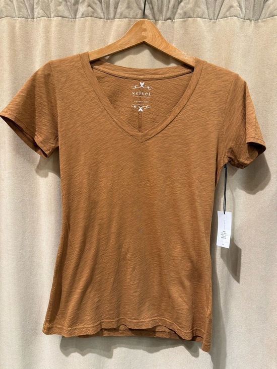 Velvet by Graham & Spencer Tops - Lilith V-Neck Tee